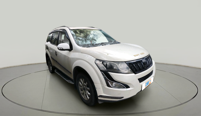 2017 Mahindra XUV500 W10, Diesel, Manual, 1,16,808 km, exterior