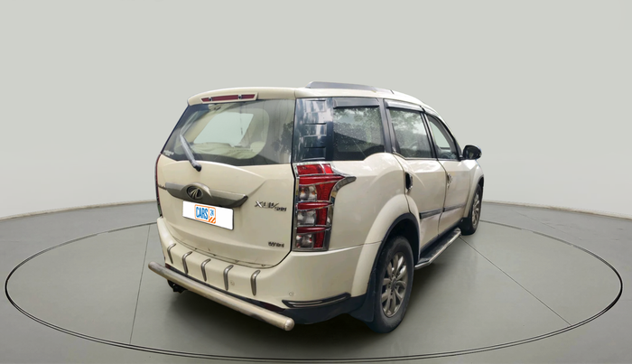 2017 Mahindra XUV500 W10, Diesel, Manual, 1,16,808 km, exterior