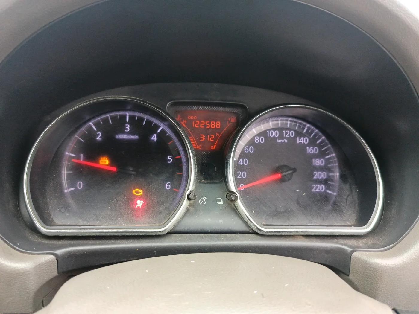 2012 Nissan Sunny XV DIESEL, Diesel, Manual, 1,22,600 km, interior
