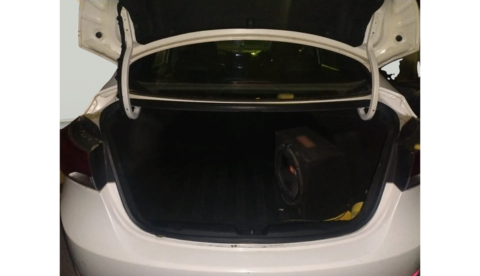 2015 Hyundai New Elantra 1.8 SX MT VTVT, Petrol, Manual, 61,053 km, exterior