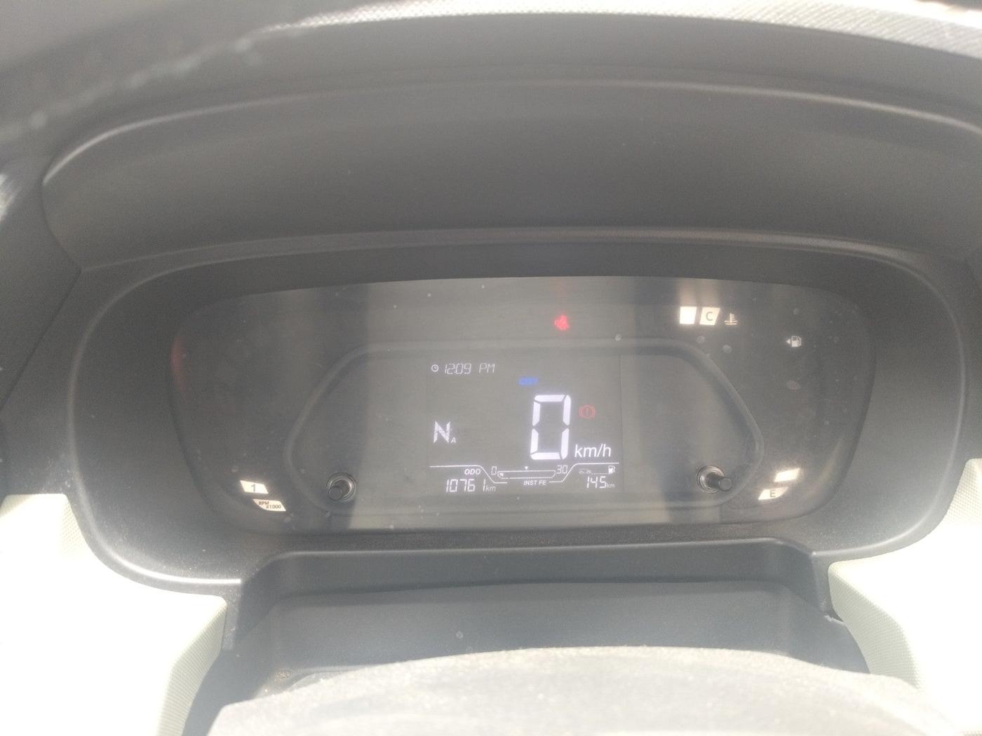 2024 Tata PUNCH ADVENTURE AMT, Petrol, Automatic, 10,761 km, interior
