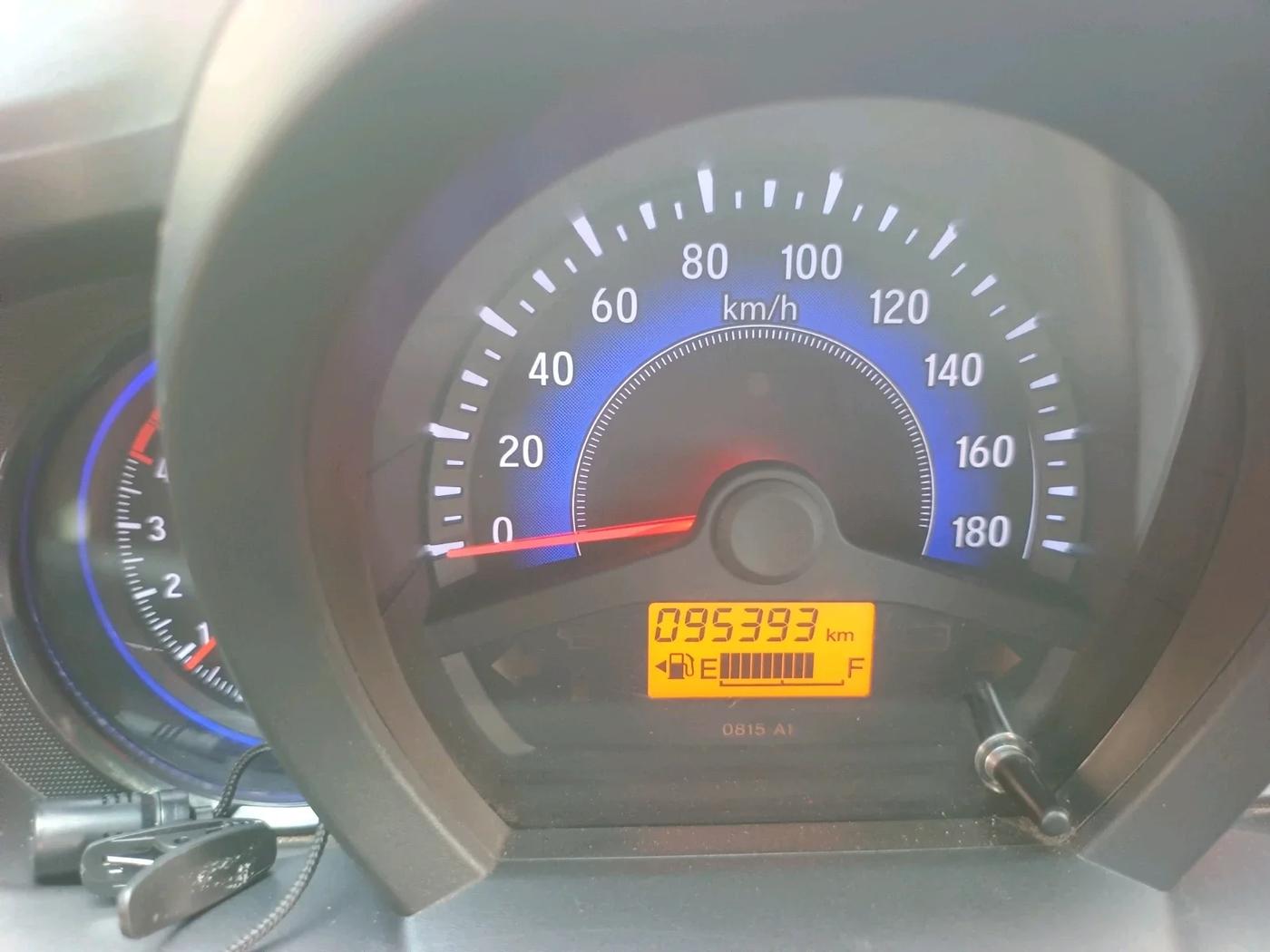 2015 Honda Mobilio 1.5L I-DTEC V, Diesel, Manual, 9,60,000 km, interior