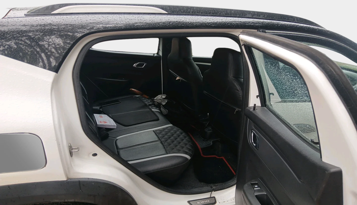 2022 Renault Kwid CLIMBER 1.0 AMT (O) DUAL TONE, Petrol, Automatic, 45,469 km, interior