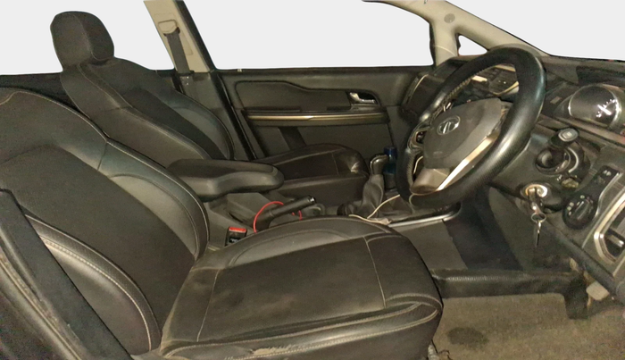 2017 Tata Hexa XT 4X2 6 STR, Diesel, Manual, 1,95,066 km, interior