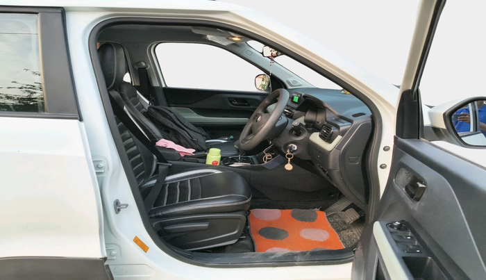 2025 Tata PUNCH ADVENTURE AMT, Petrol, Automatic, 25,098 km, interior