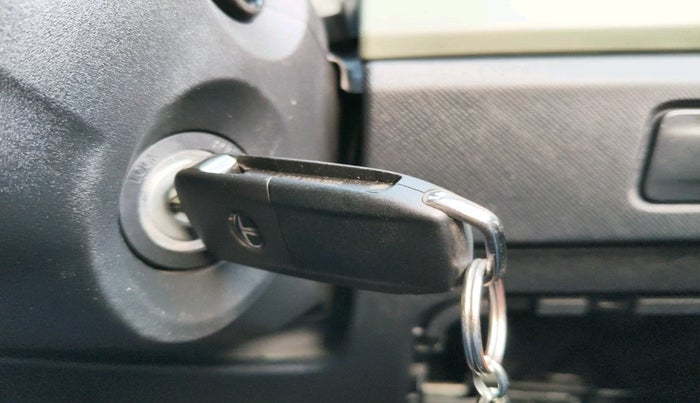 2025 Tata PUNCH ADVENTURE AMT, Petrol, Automatic, 25,098 km, interior