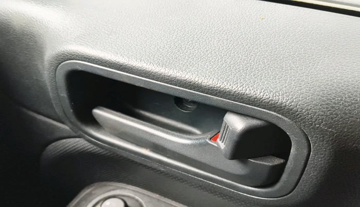 2022 Mahindra Thar LX PETROL HT 4WD AT, Petrol, Automatic, 42,568 km, interior