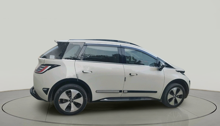 2025 MG Windsor EV Essence, Electric, Automatic, 14,711 km, exterior