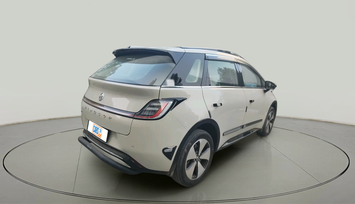 2025 MG Windsor EV Essence, Electric, Automatic, 14,711 km, exterior