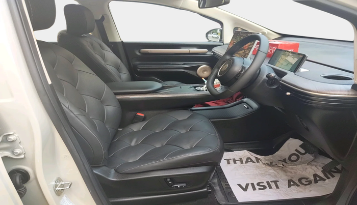 2025 MG Windsor EV Essence, Electric, Automatic, 14,711 km, interior