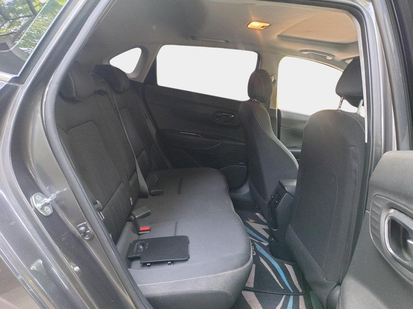 2022 Hyundai NEW I20 ASTA (O) 1.2 AT, Petrol, Automatic, 54,788 km, interior