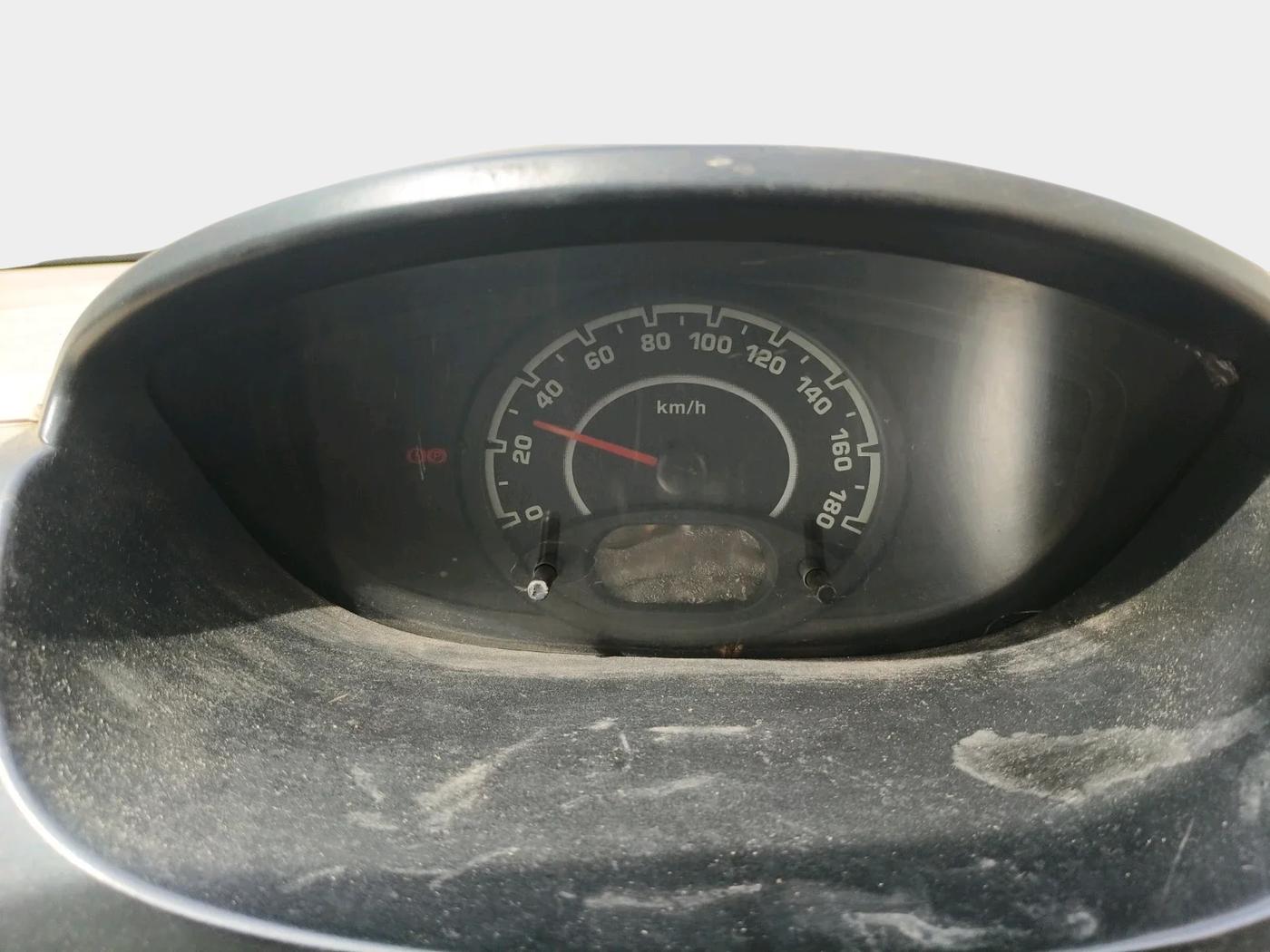 2010 Chevrolet Spark LS 1.0, Petrol, Manual, 90,000 km, interior