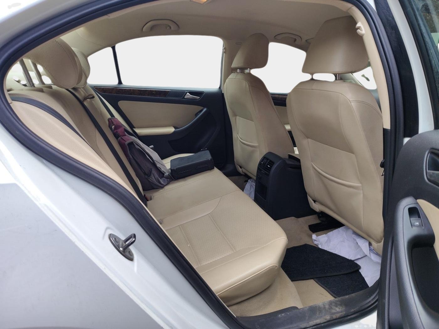 2014 Volkswagen Jetta COMFORTLINE TSI, Petrol, Manual, 65,566 km, interior