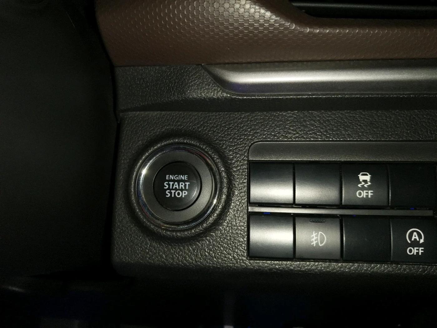 2022 Maruti BREZZA ZXI SMART HYBRID , Petrol, Manual, 35,107 km, interior
