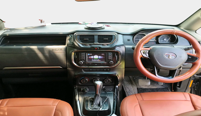 2017 Tata Hexa XMA 4X2 7 STR, Diesel, Automatic, 1,32,254 km, interior