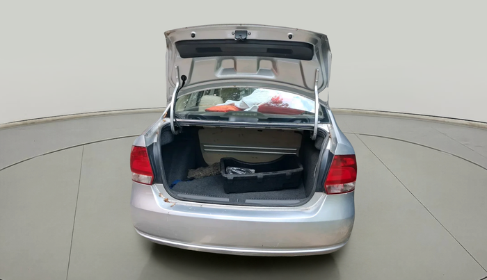 2011 Volkswagen Vento TRENDLINE 1.6, Petrol, Manual, 1,17,332 km, exterior