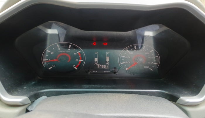 2016 Mahindra Kuv100 K6 PLUS 6 STR, Petrol, Manual, 97,981 km, interior