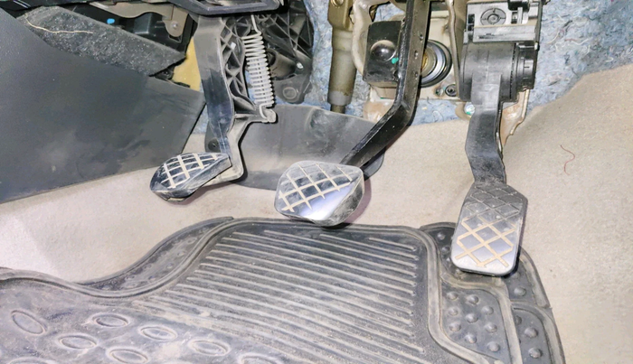 2014 Volkswagen Polo HIGHLINE1.2L, Petrol, Manual, 92,343 km, interior