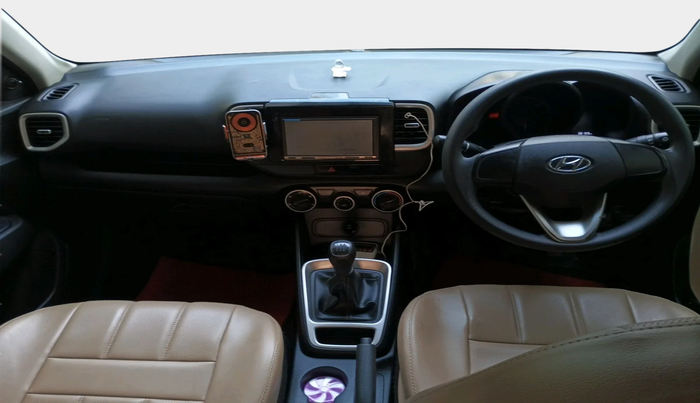 2020 Hyundai VENUE E 1.2, Petrol, Manual, 38,159 km, interior