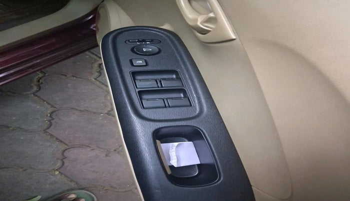 2015 Honda Amaze 1.2L I-VTEC S, Petrol, Manual, 49,476 km, interior