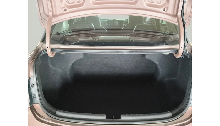 2020 Hyundai AURA SX PLUS 1.2 AMT CRDI, Diesel, Automatic, 70,775 km, exterior