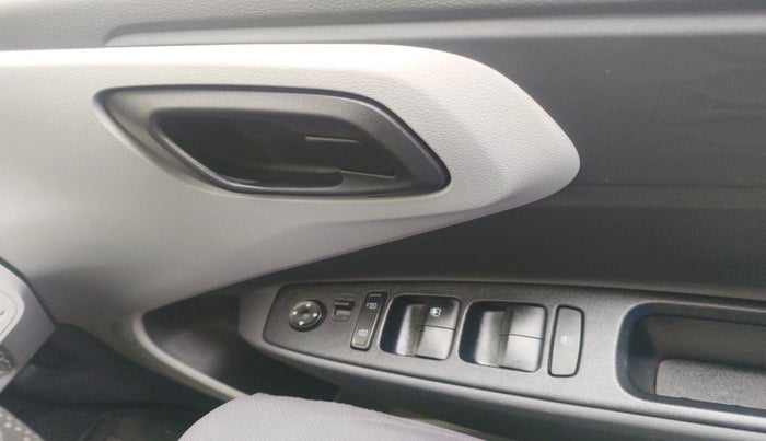 2023 Hyundai GRAND I10 NIOS MAGNA 1.2 KAPPA VTVT, Petrol, Manual, 9,957 km, interior