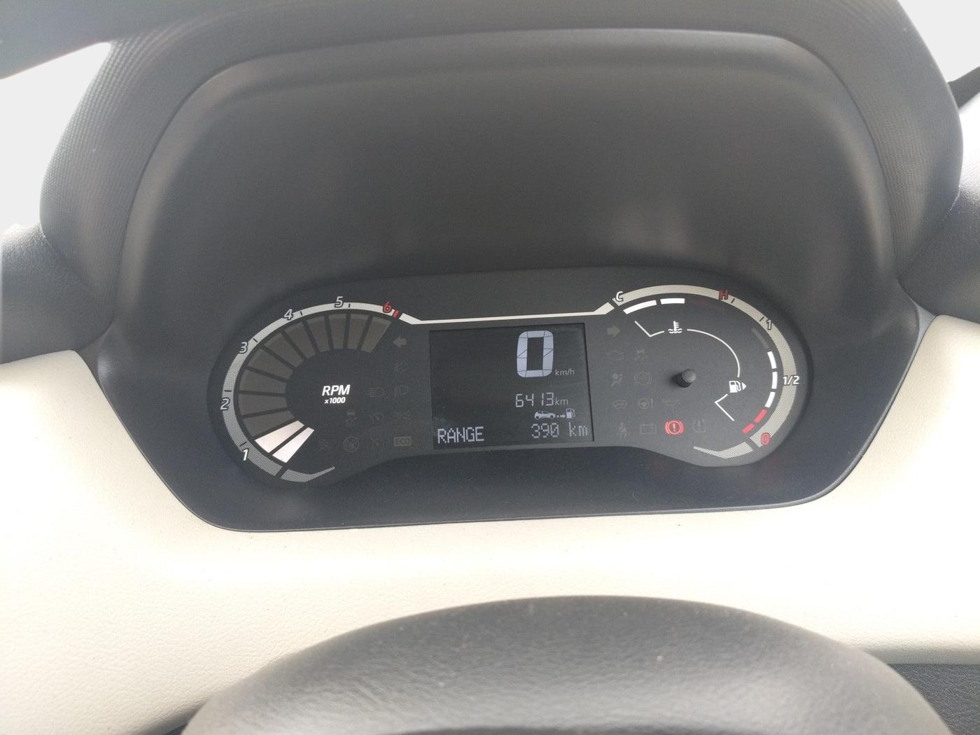 2022 Nissan MAGNITE XL, Petrol, Manual, 6,413 km, interior