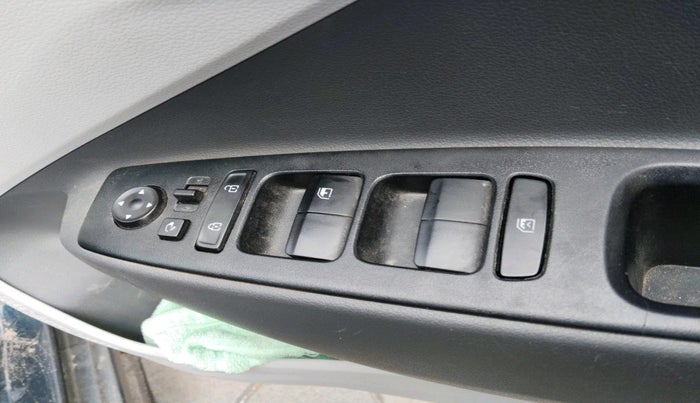 2022 Hyundai GRAND I10 NIOS SPORTZ 1.2 KAPPA VTVT, Petrol, Manual, 35,425 km, interior