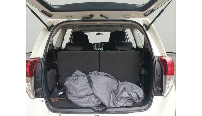 2021 Toyota Innova Crysta 2.4 GX AT 7 STR, Diesel, Automatic, 41,916 km, exterior