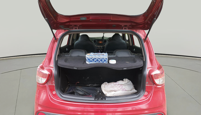 2017 Hyundai Grand i10 SPORTZ (O) AT 1.2 KAPPA VTVT, Petrol, Automatic, 38,918 km, exterior