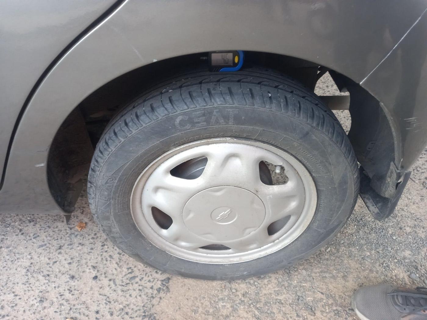 2011 Chevrolet Beat LS PETROL, Petrol, Manual, 87,176 km, tyre