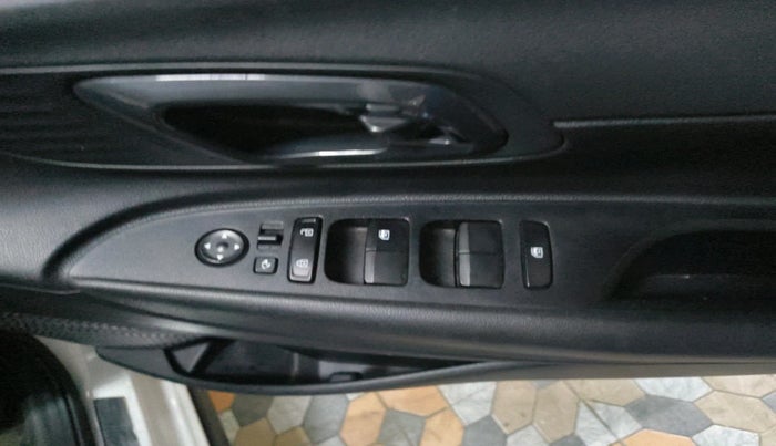 2022 Hyundai NEW I20  SPORTZ 1.0TURBO DCT, Petrol, Automatic, 21,460 km, interior