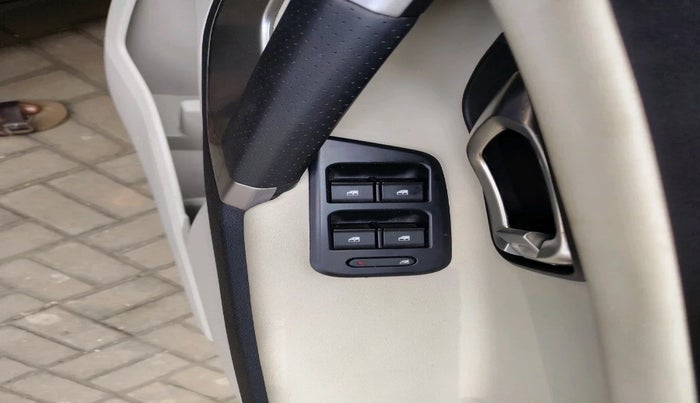 2021 Tata Safari XZA PLUS 6S, Diesel, Automatic, 30,005 km, interior