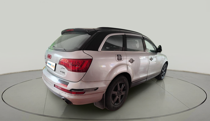 2010 Audi Q7 4.2 TDI QUATTRO, Diesel, Automatic, 1,33,554 km, exterior