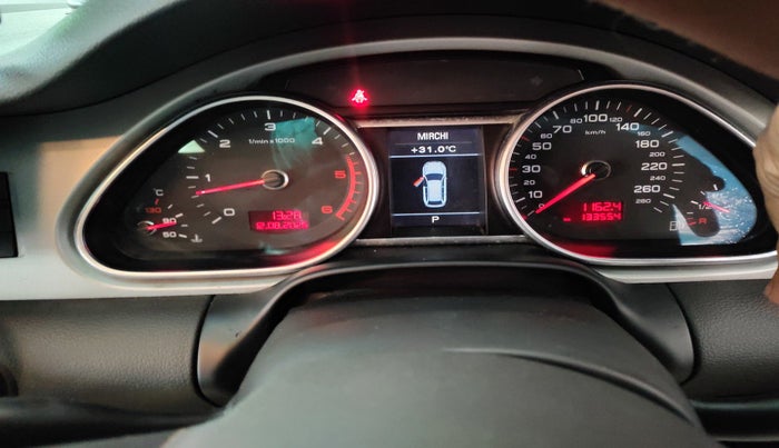 2010 Audi Q7 4.2 TDI QUATTRO, Diesel, Automatic, 1,33,554 km, interior