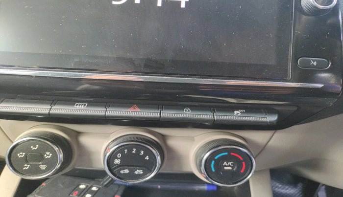 2023 Renault TRIBER RXZ, Petrol, Manual, 67,831 km, interior