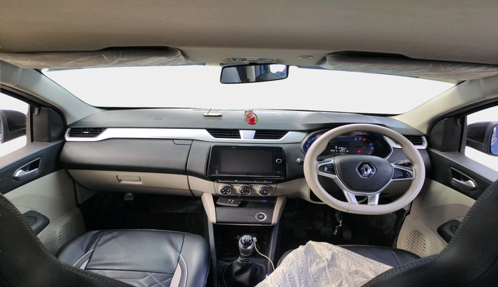 2023 Renault TRIBER RXZ, Petrol, Manual, 67,831 km, interior