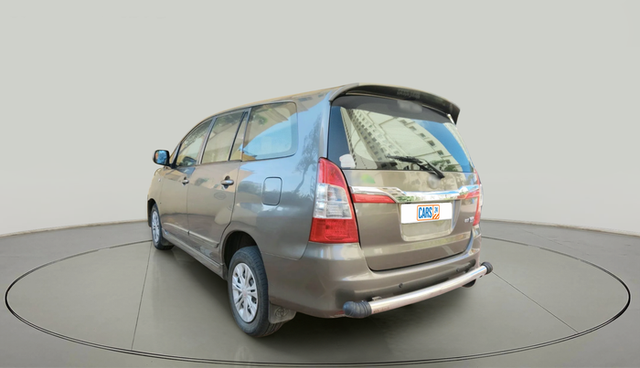 2015 Toyota Innova 2.5 GX 8 STR, Diesel, Manual, 1,45,000 km, exterior