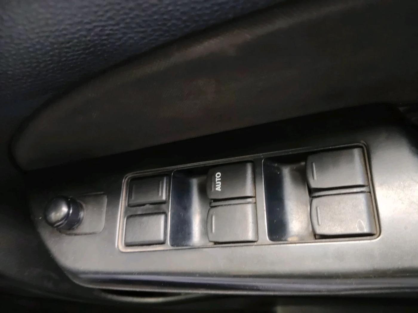 2012 Maruti Swift VDI, Diesel, Manual, 2,39,723 km, interior