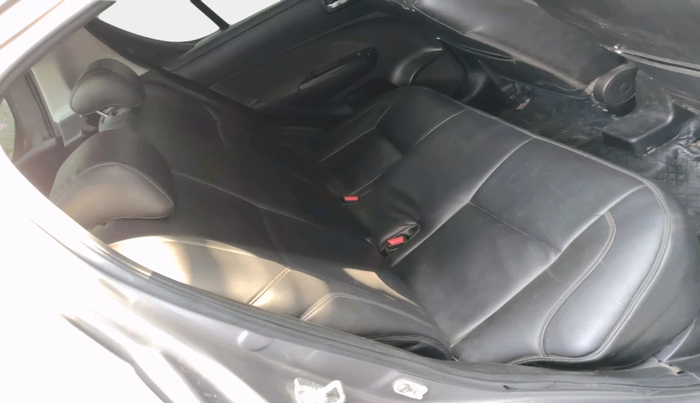 2012 Maruti Swift VDI, Diesel, Manual, 2,39,723 km, interior