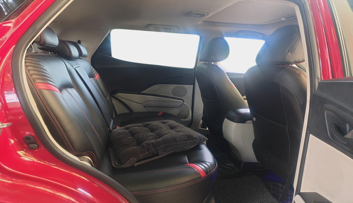 2021 Mahindra XUV300 W6 1.5 DIESEL AMT, Diesel, Automatic, 50,996 km, interior