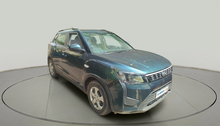 2020 Mahindra XUV300 W6 1.5 DIESEL AMT, Diesel, Automatic, 44,949 km, exterior