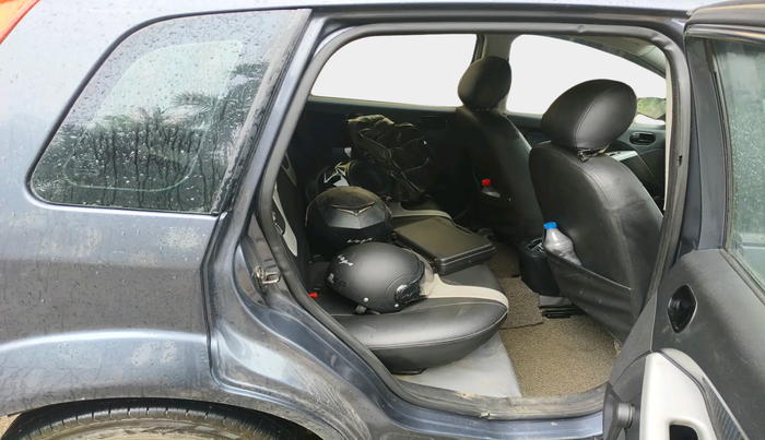 2012 Ford Figo TITANIUM 1.4 DIESEL, Diesel, Manual, 1,72,000 km, interior