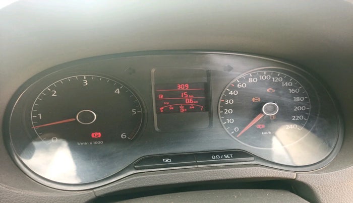 2011 Volkswagen Vento HIGHLINE DIESEL 1.6, Diesel, Manual, 15 km, interior