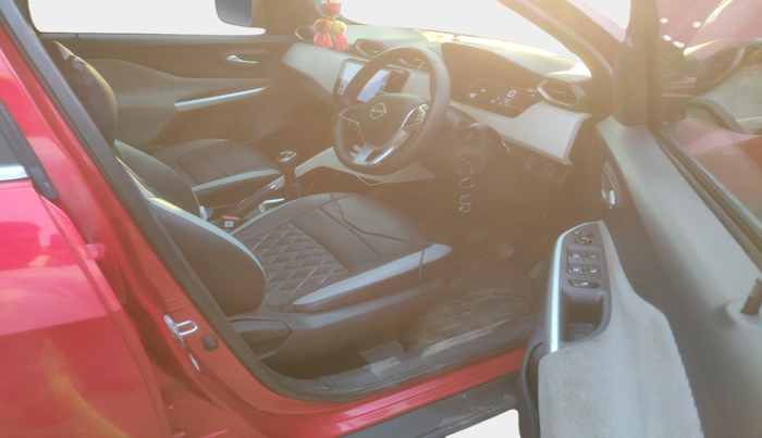 2023 Nissan MAGNITE XL, Petrol, Manual, 27,303 km, interior