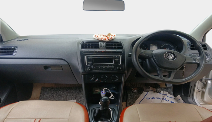 2016 Volkswagen Polo COMFORTLINE 1.2L, Petrol, Manual, 41,817 km, interior