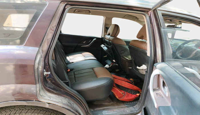 2013 Mahindra XUV500 W8, Diesel, Manual, 61,446 km, interior