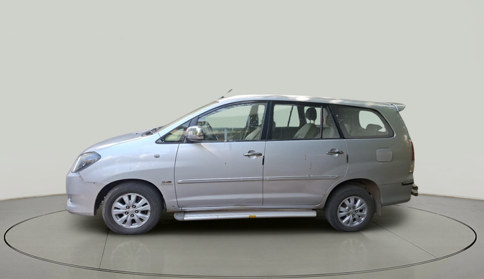 2011 Toyota Innova V 2.5 7 STR, Diesel, Manual, 1,36,959 km, exterior