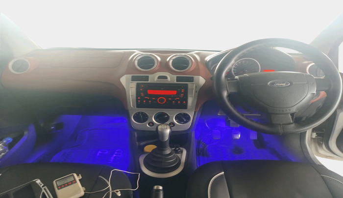 2010 Ford Figo ZXI 1.2 PETROL, Petrol, Manual, 91,543 km, interior