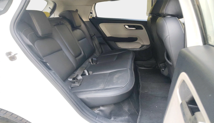 2022 Tata ALTROZ XZ PLUS DIESEL, Diesel, Manual, 1,00,508 km, interior